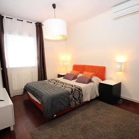 Rooms Arago Барселона Екстериор снимка