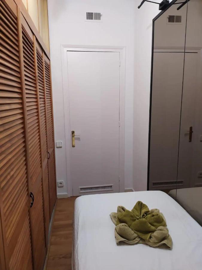 Rooms Arago Барселона Екстериор снимка