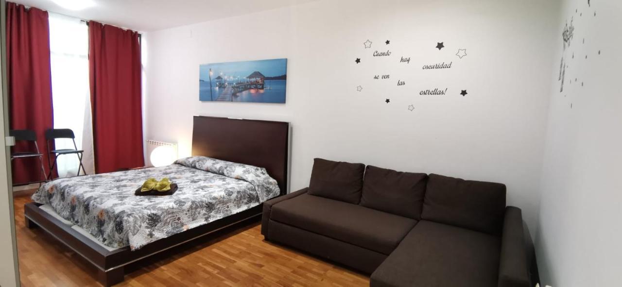 Rooms Arago Барселона Екстериор снимка