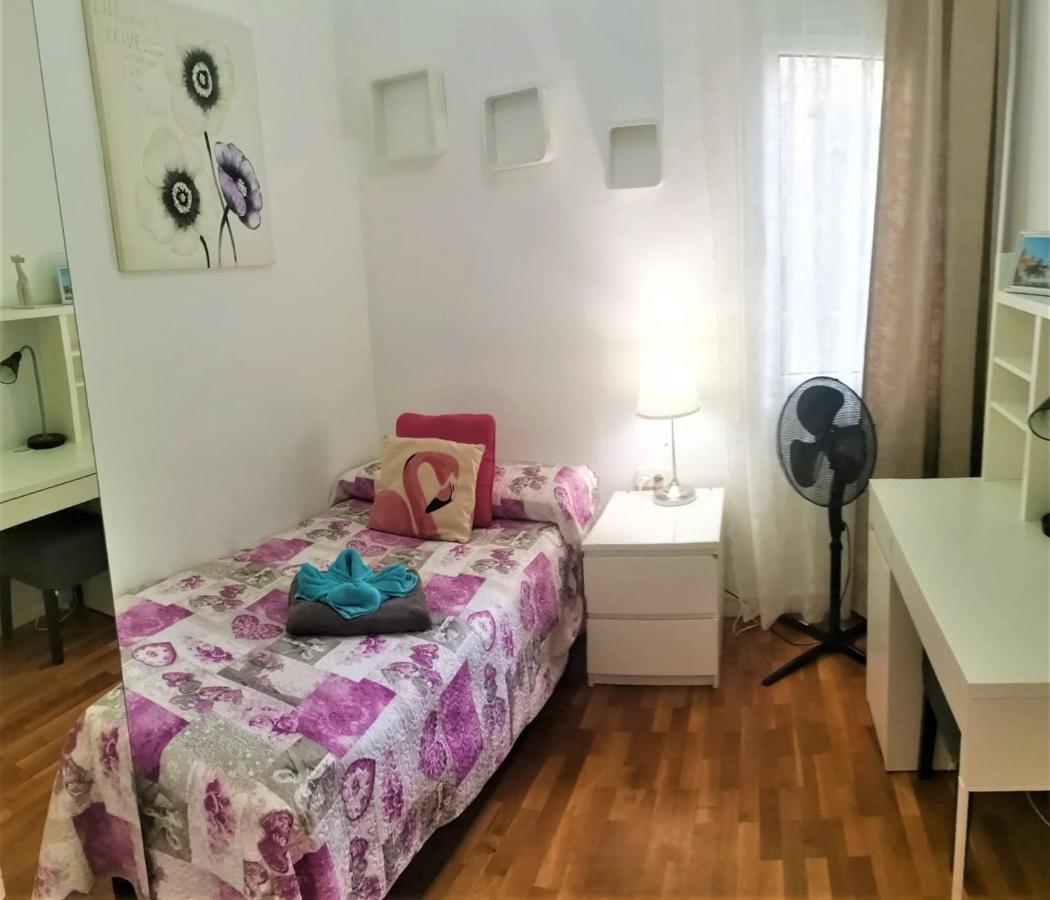 Rooms Arago Барселона Екстериор снимка