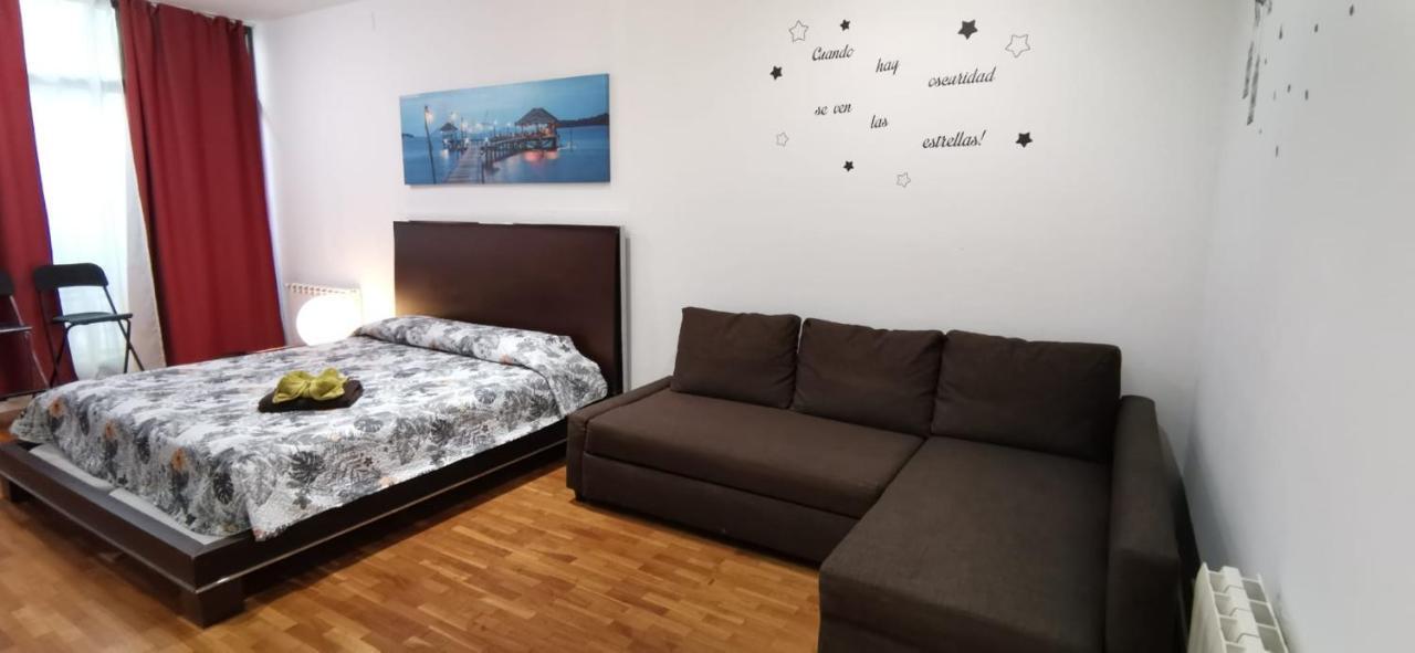 Rooms Arago Барселона Екстериор снимка