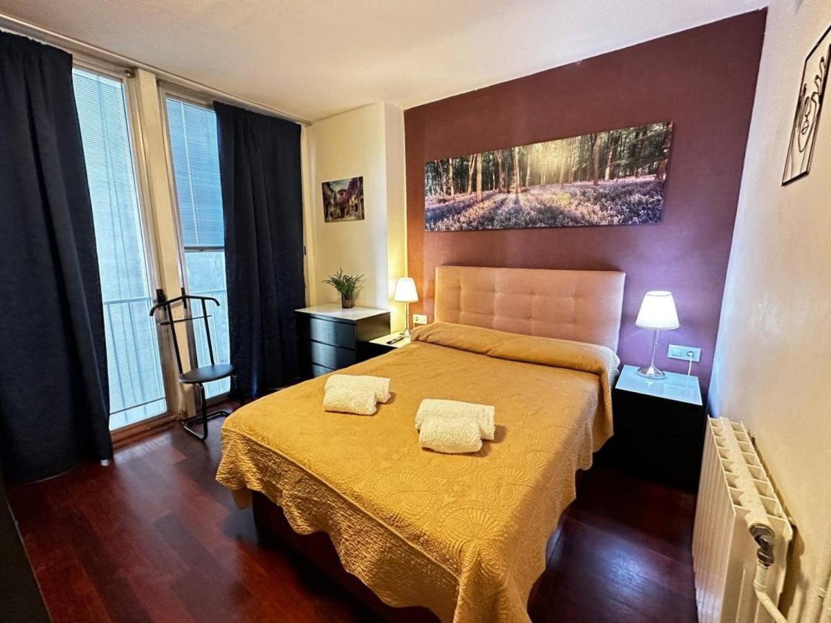 Rooms Arago Барселона Екстериор снимка