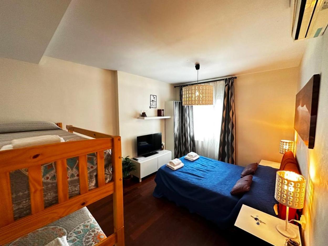 Rooms Arago Барселона Екстериор снимка